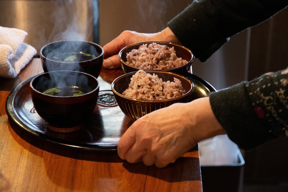 雑穀米の元気米ごはんと吸い物