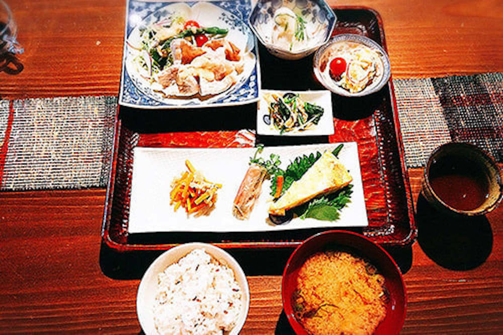 ごはん屋 奏(かなで)1