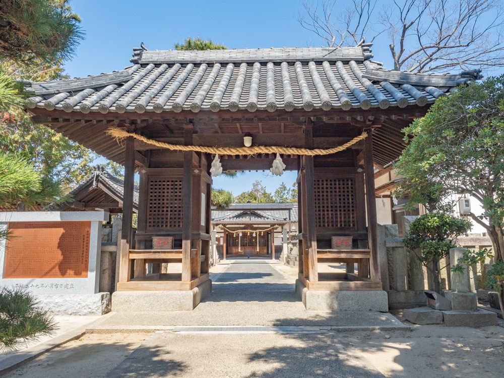 春日神社:随神門