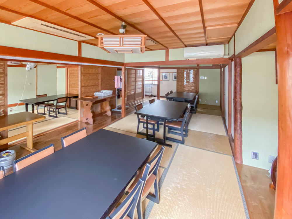 冨來屋本舗:店内2階
