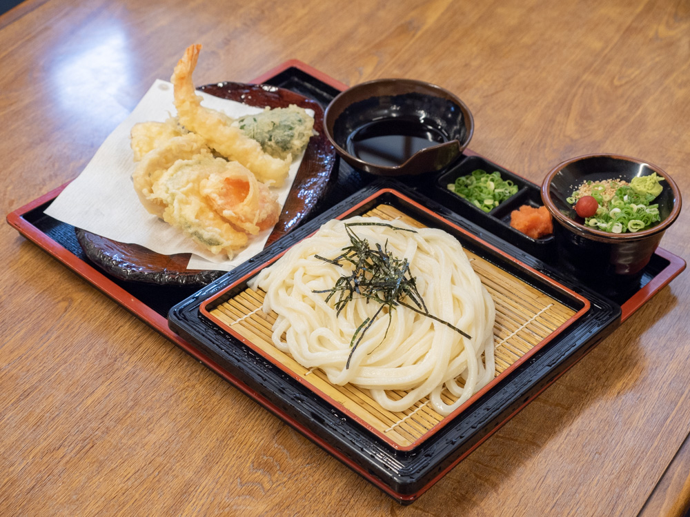 蔵:天ザルうどん