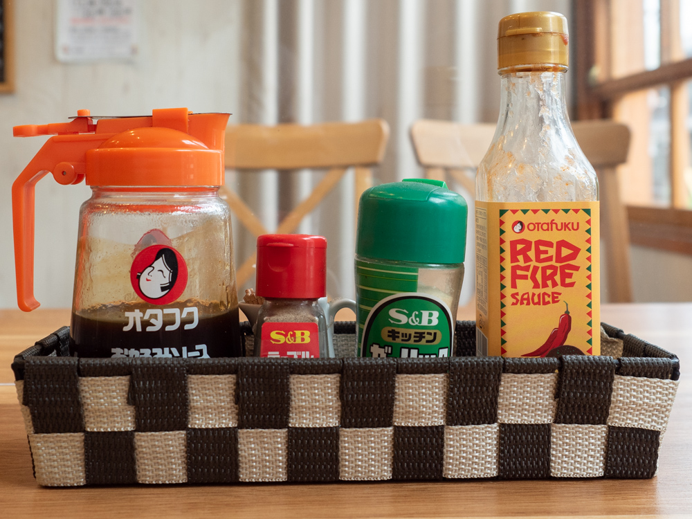 まりんどーる:卓上の調味料