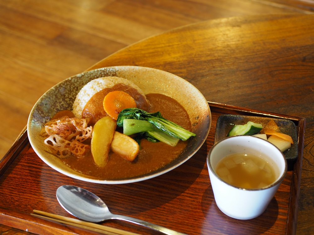 三宅商店美観地区_カレーセット