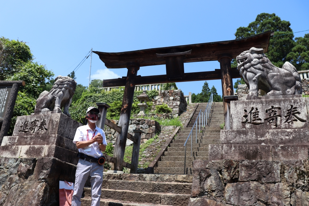 本山山神社の説明