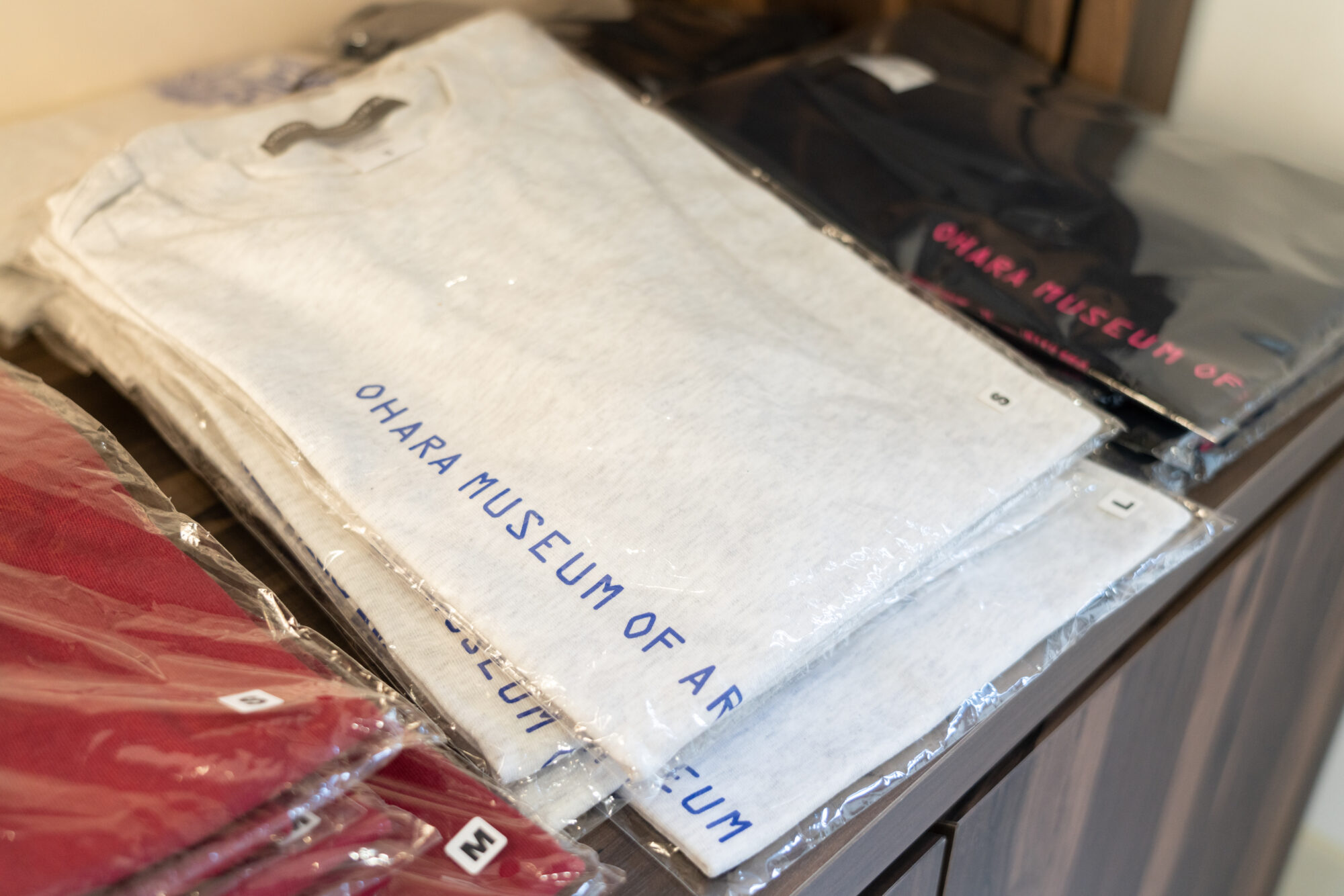 シンプルなTシャツ