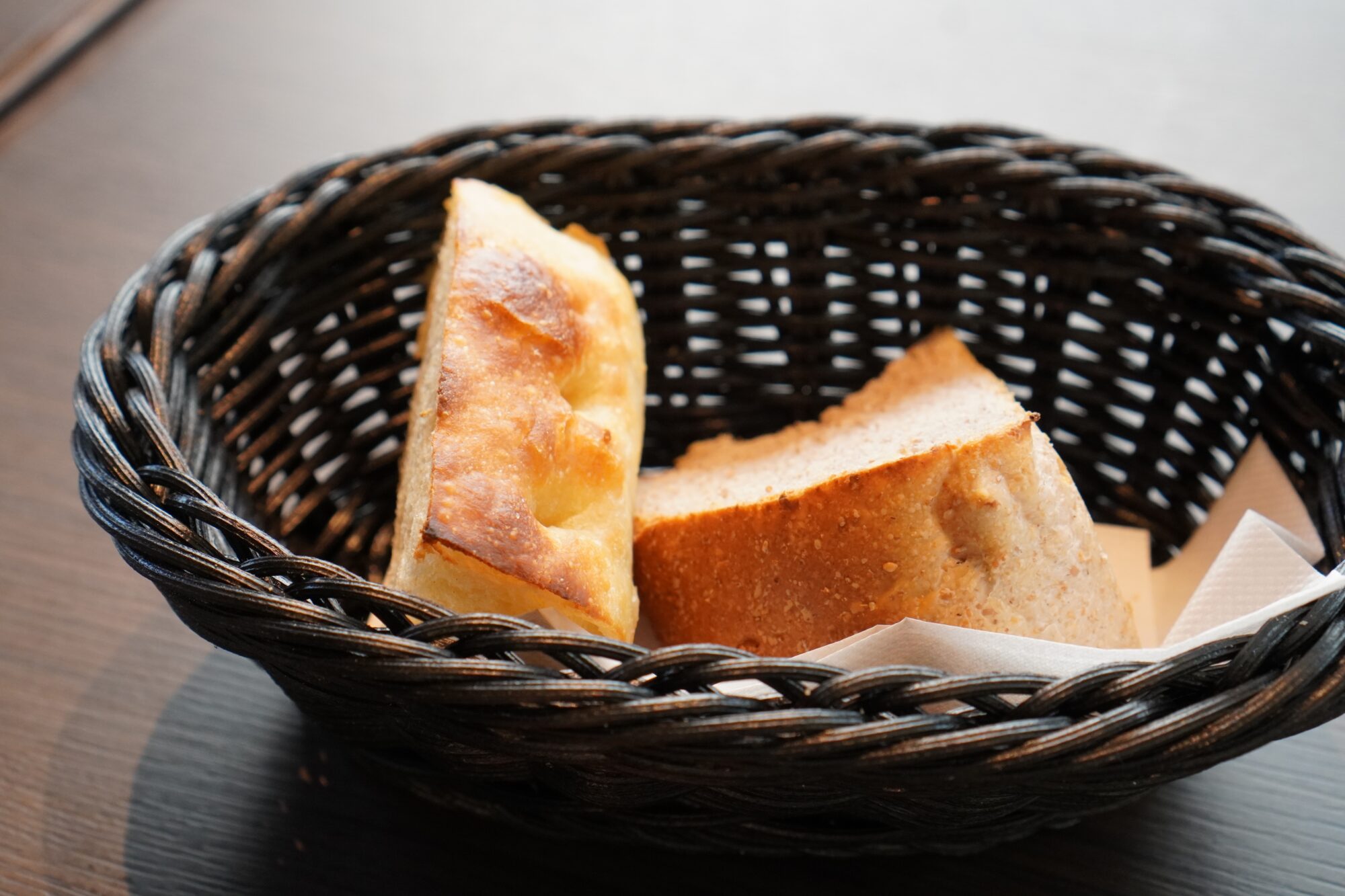 フォカッチャとクルミパン。パンの種類は変わるそうです