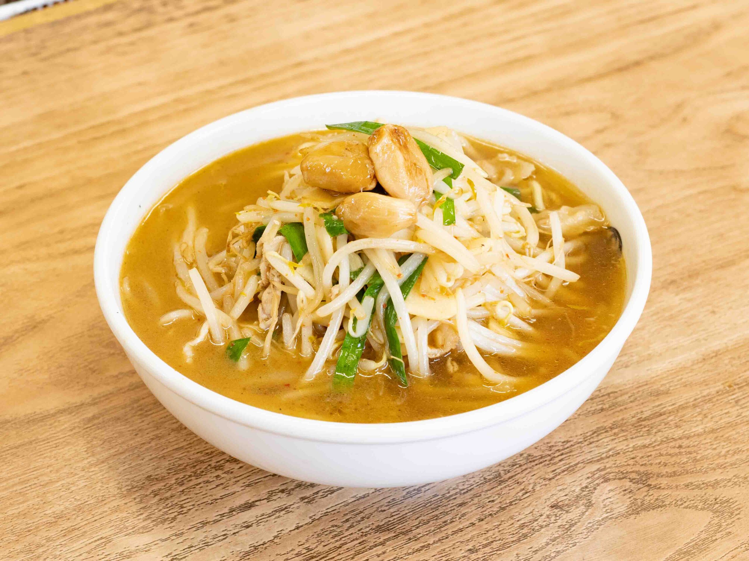ベトコランラーメン 倉敷新京:ベトコンラーメン(醬油)