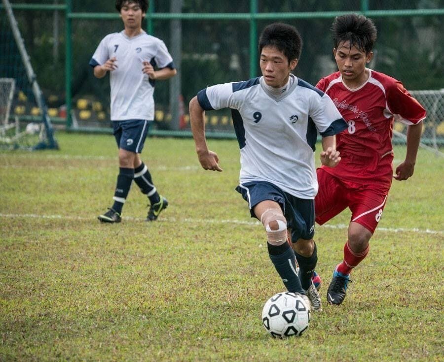 東南アジアサッカー大会で活躍する森下さん　画像提供：森下仁道さん